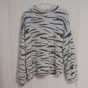 Maurices Black and White Zebra Print Crewneck Sweater Size Large
